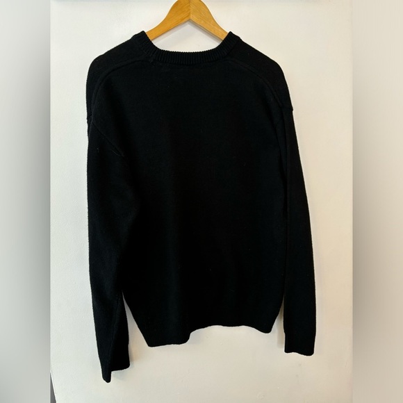 H&M Disney Surprised Mickey Mouse Oversized Sweater - Picture 5 of 7